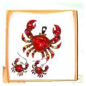 🦀CRAB PENDANT W/ MATCHING EARRINGS 🦀
